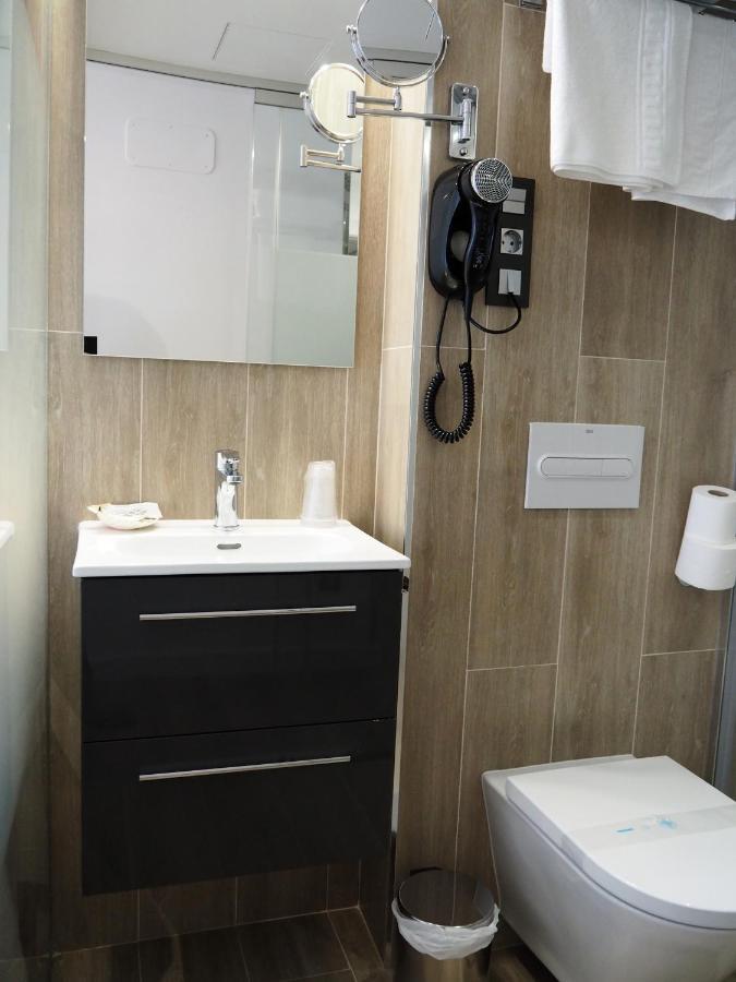 Hostal Don Suero De Quinones Оспіталь-де-Орбіґо Екстер'єр фото