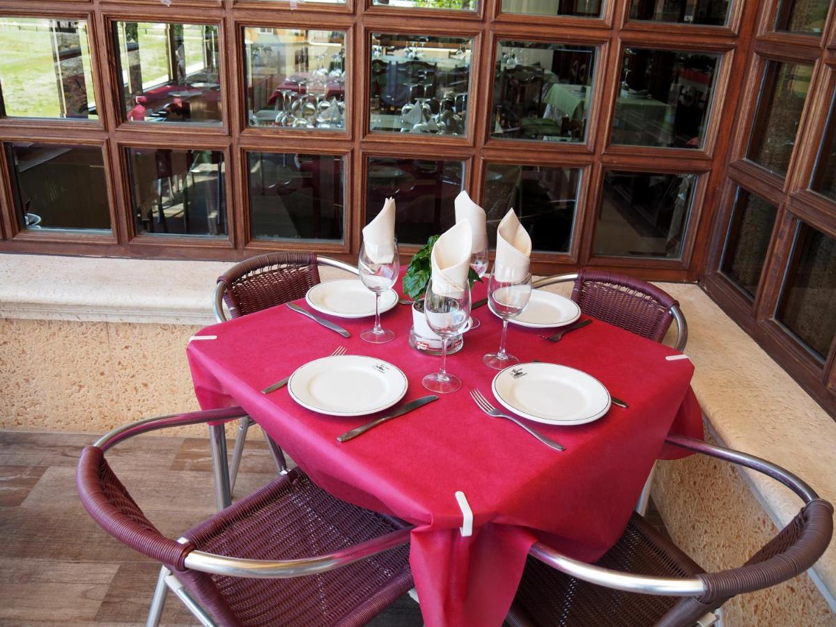 Hostal Don Suero De Quinones Оспіталь-де-Орбіґо Екстер'єр фото